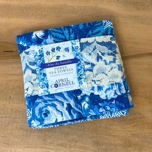 April Cornell Blue Paisley Tea Towel Set of 3 NWT